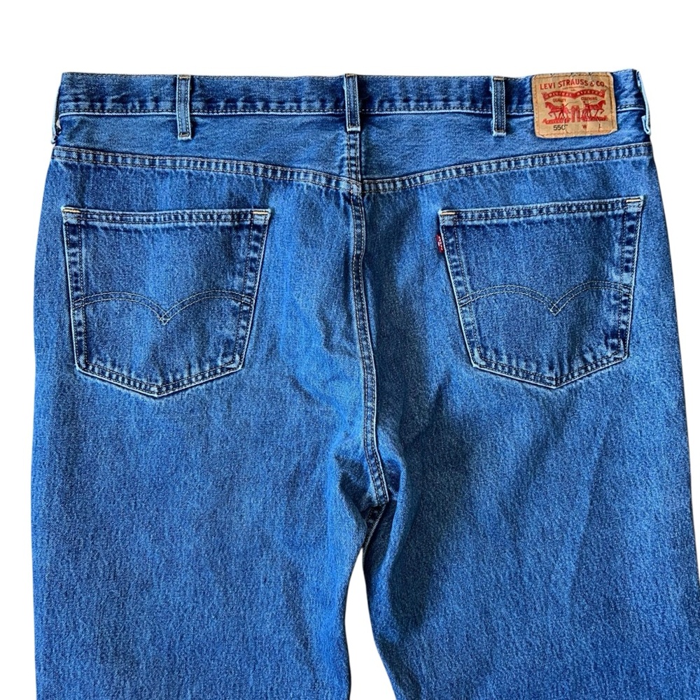 Levi’s 550 Relaxed Fit Jeans Medium Wash Men’s Size 46X30 Actual 46x29
